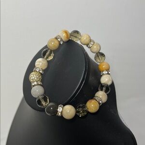 Hillberg & Berk Swarovski Crystal Beaded Stretch bracelet
gold sparkle ball